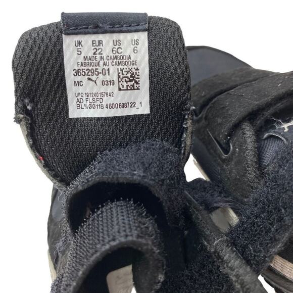 Puma Sneakers in Black. Size 6 - Picture 7 of 8